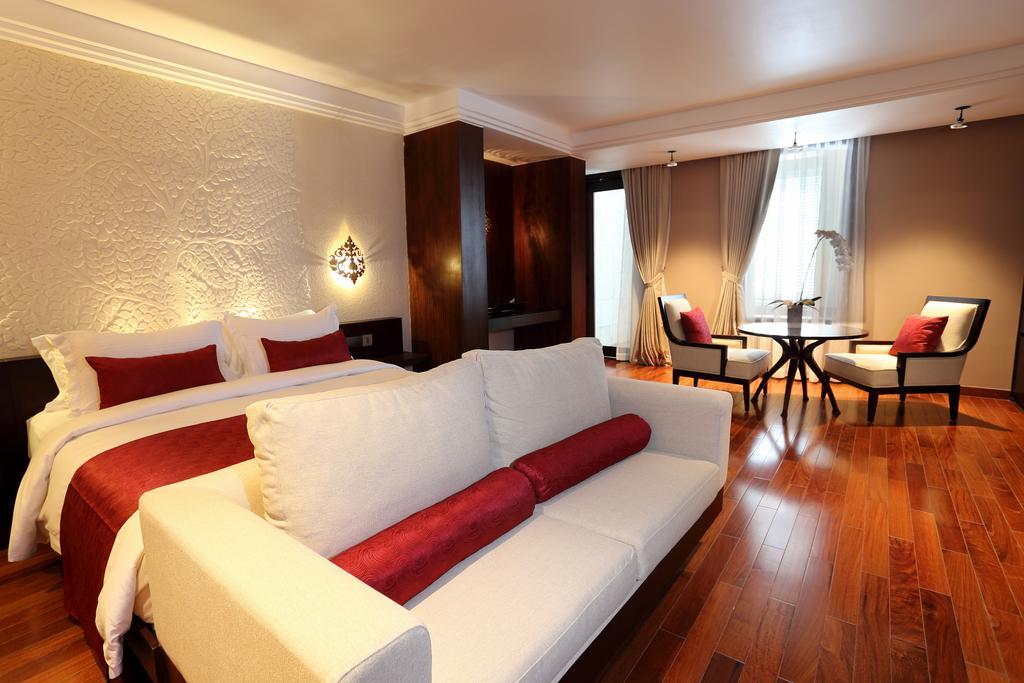 Arunreas Hotel Пном Пен Екстериор снимка