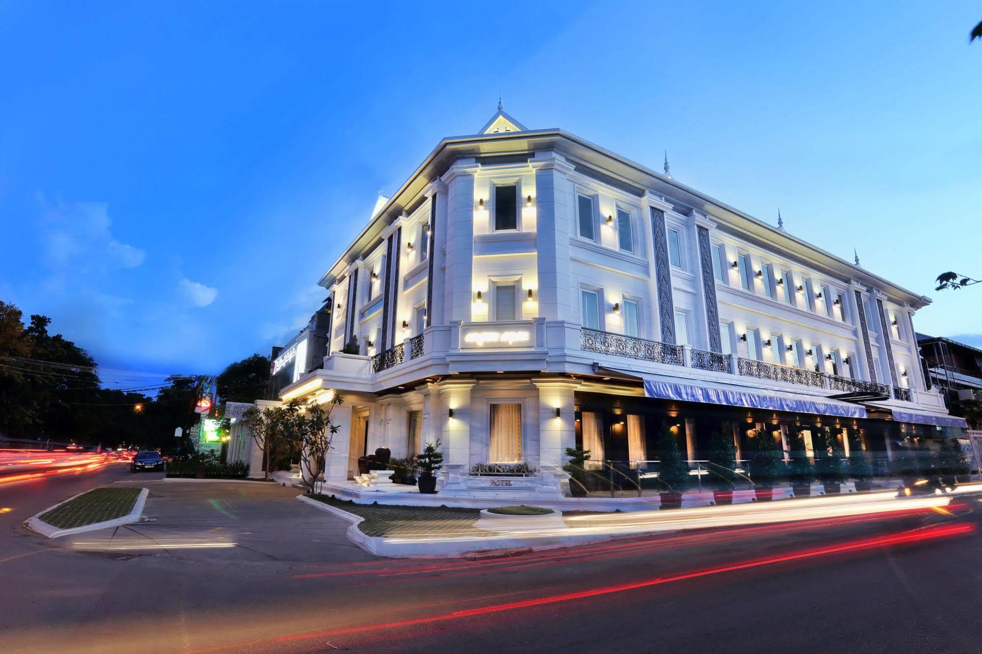 Arunreas Hotel Пном Пен Екстериор снимка