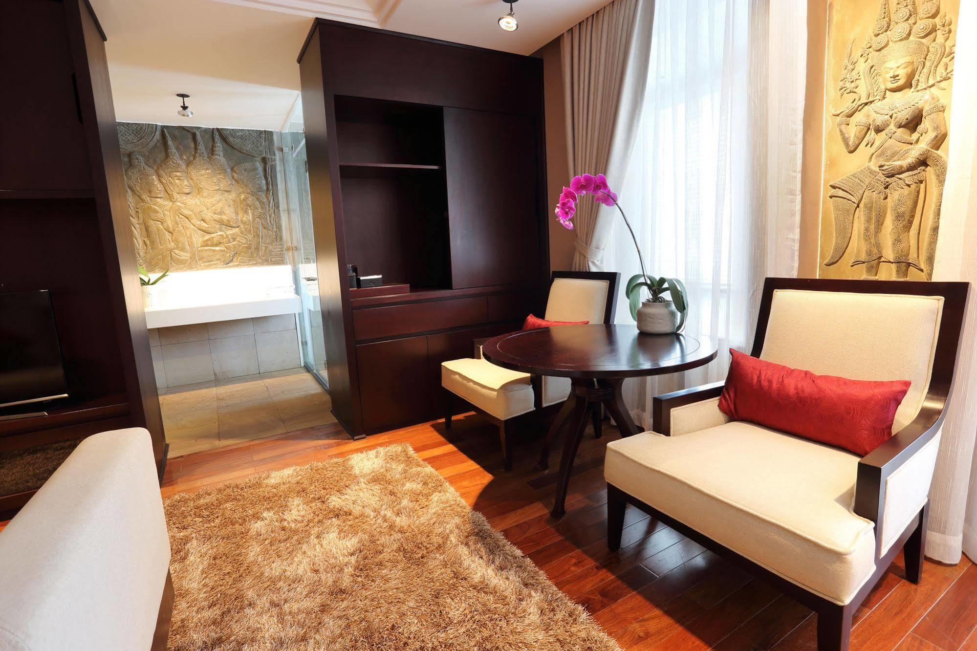 Arunreas Hotel Пном Пен Екстериор снимка