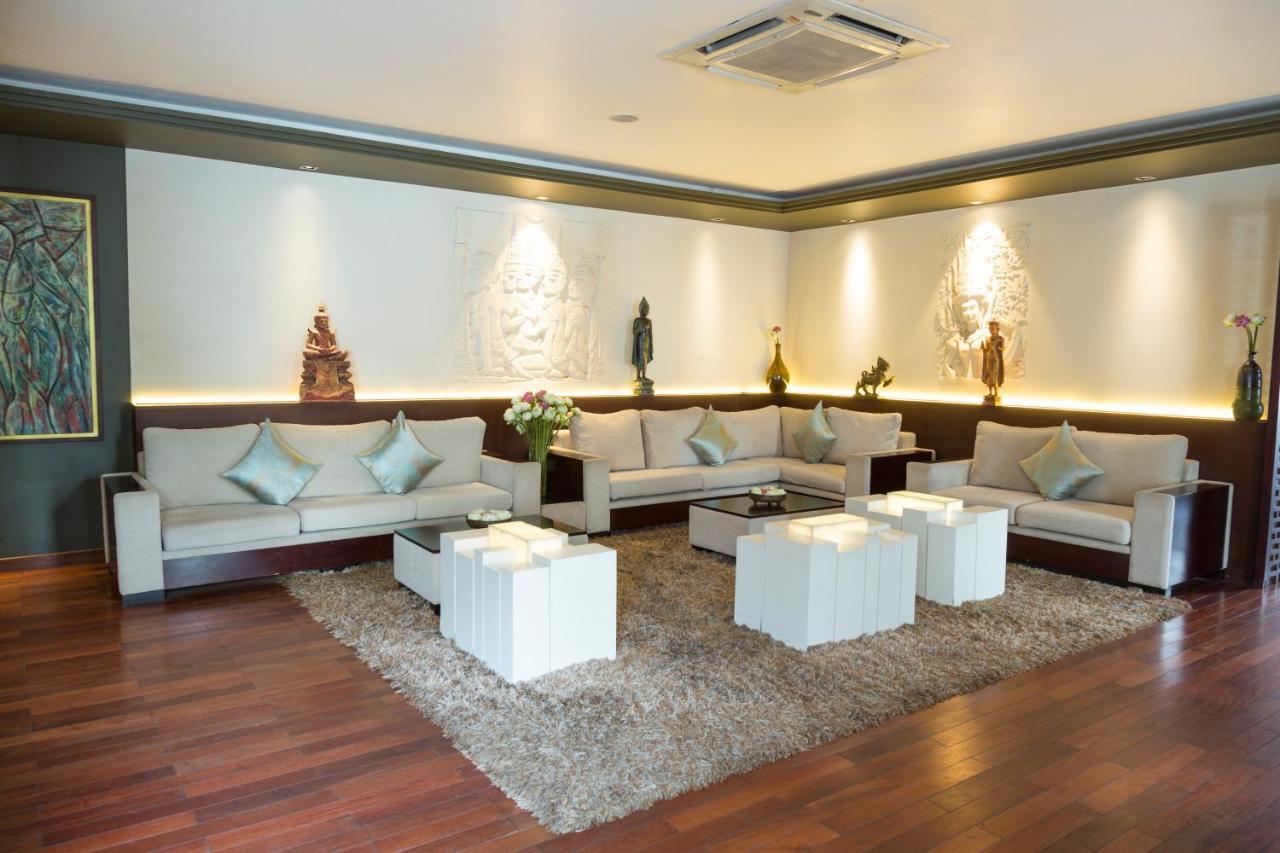Arunreas Hotel Пном Пен Екстериор снимка