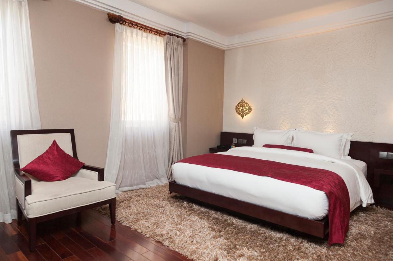 Arunreas Hotel Пном Пен Екстериор снимка