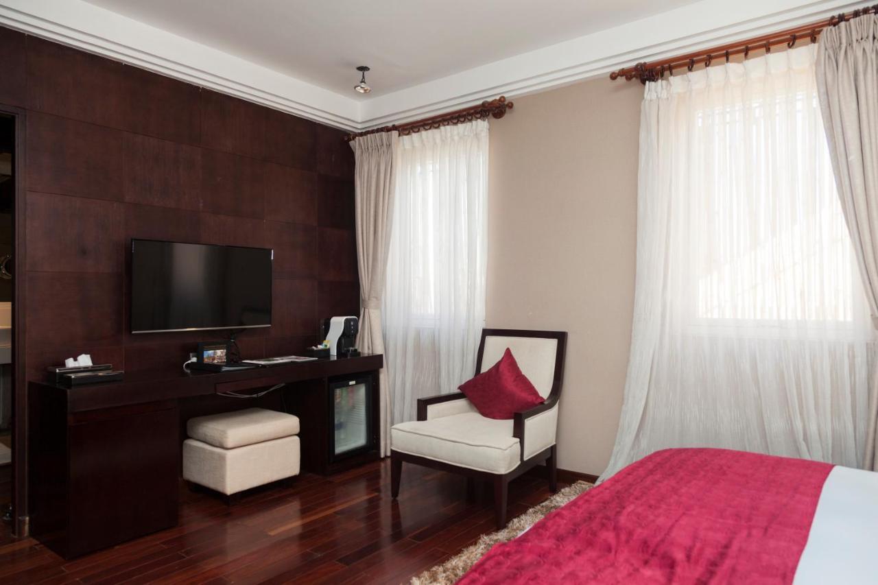 Arunreas Hotel Пном Пен Екстериор снимка
